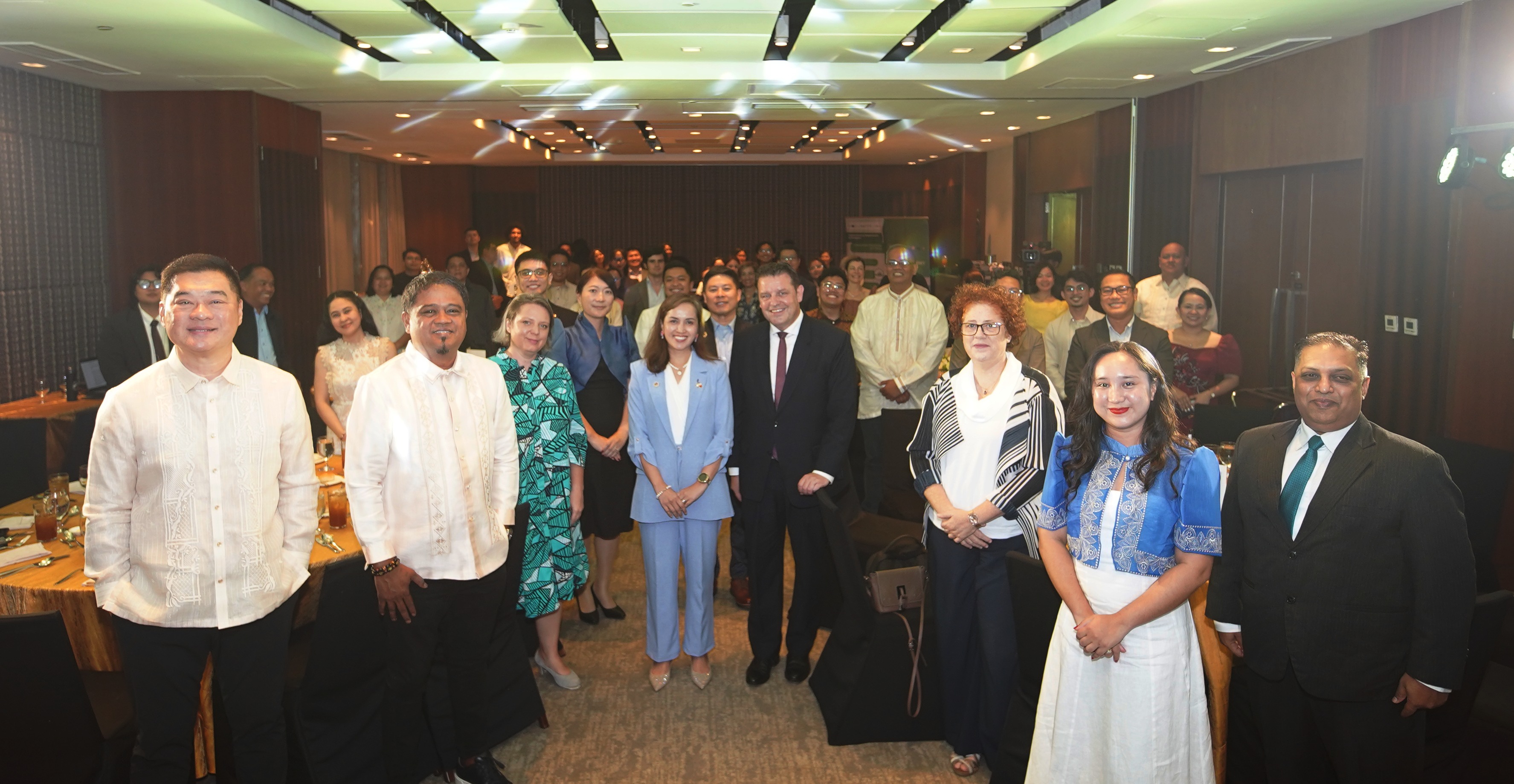EU-Philippine Green Economy Partnership signs agreements with three LGUs to support circular PPPs